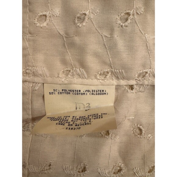 Dan River Window Curtain 40X87 & 3 Valences 19X83 inches White Eyelet - Picture 7 of 8